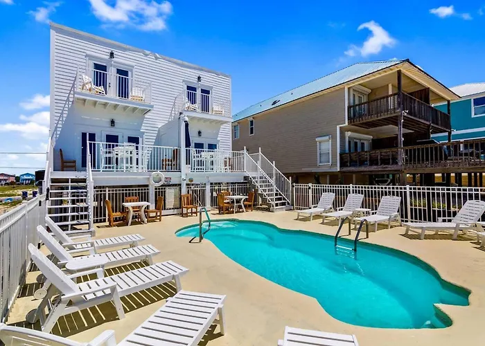 Dolphin View Duplex A Beachfront Pet Friendly *