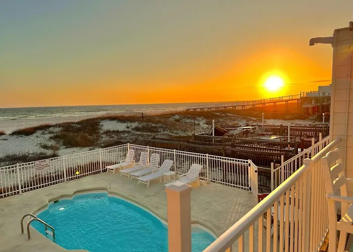 Holiday home Dolphin View Duplex A Beachfront Pet Friendly