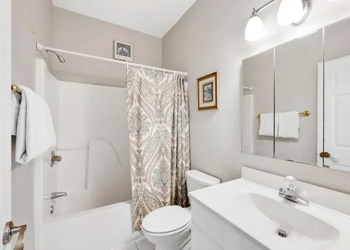 Dolphin View Duplex A Beachfront Pet Friendly