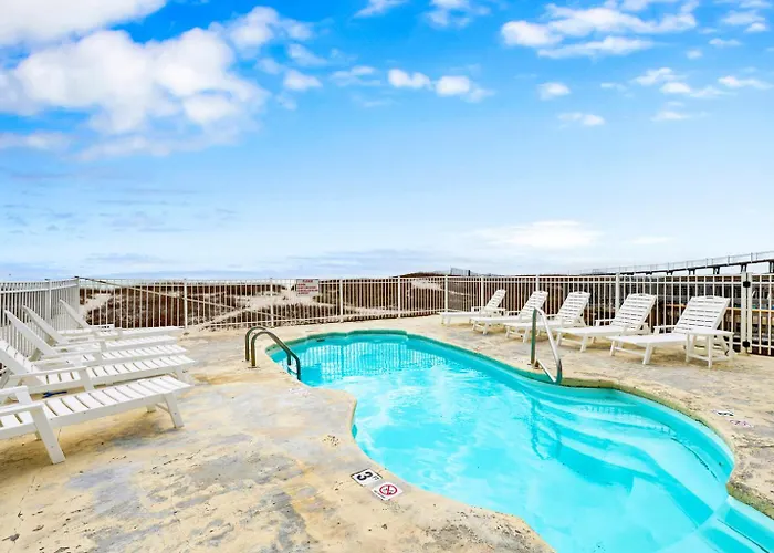 Holiday home Dolphin View Duplex A Beachfront Pet Friendly *